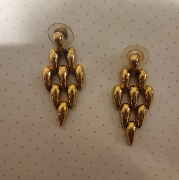 Vintage Monet Gold Plated Articulated Link Dangle Earrings - Picture 2 of 5